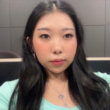 Babysitter in Singapore Island: Kadence