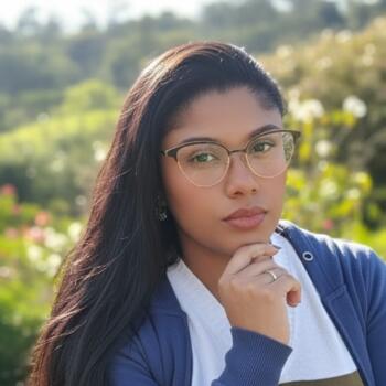 Babysitter in Atibaia: Priscilla