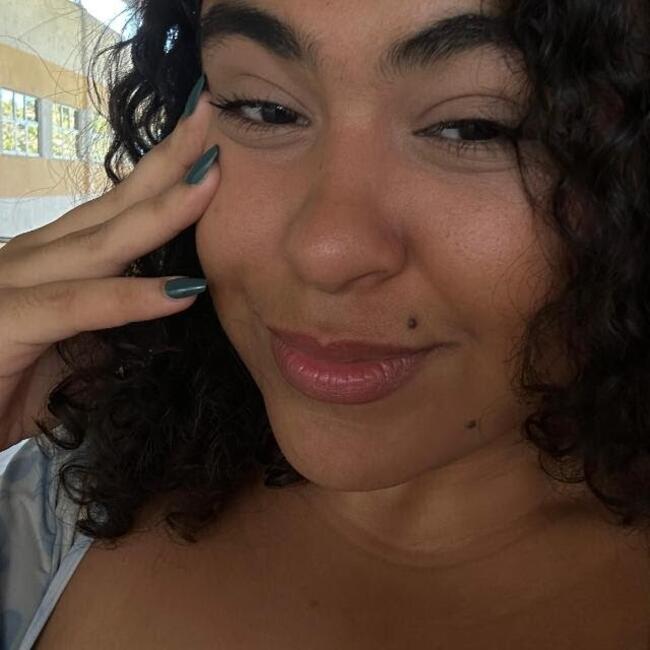 Babysitter in Três Rios: Gabrielly