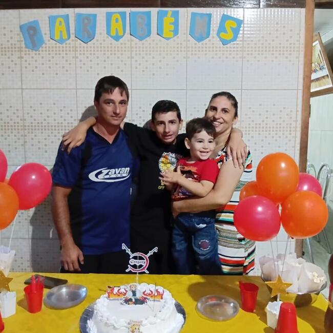 Babysitting job in Cambé: Leidi