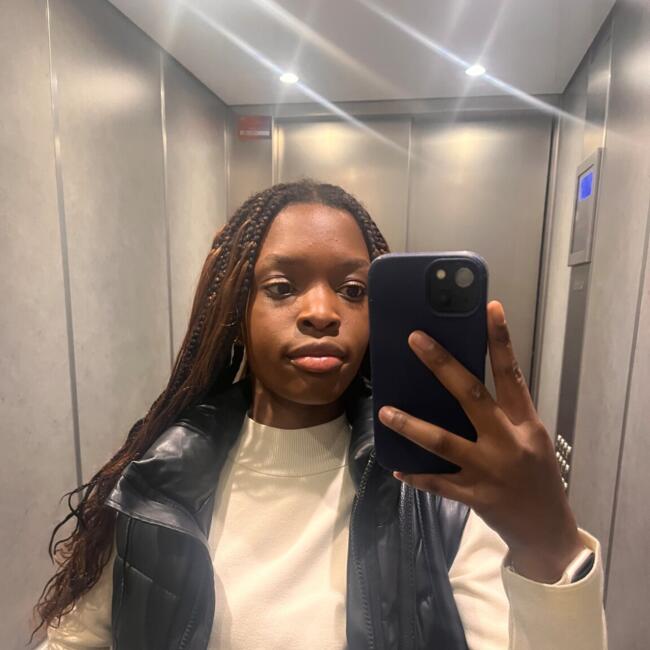 Babysitter in Le Grand-Quevilly: Fofana