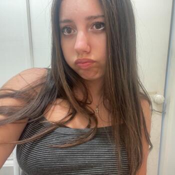 Babysitter in Oakura: Poeiti