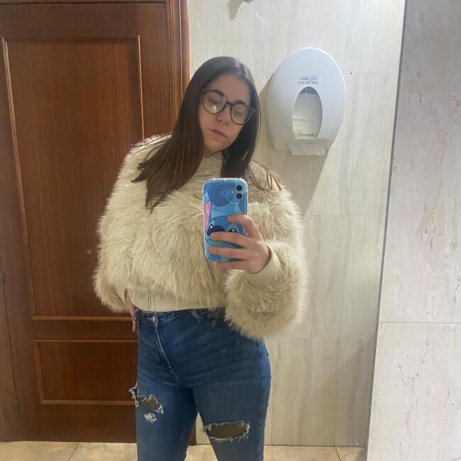 Babysitter in Abarán: Judith