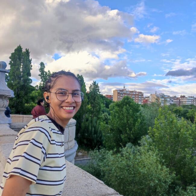 Canguro en Madrid: Madyuri Nicole