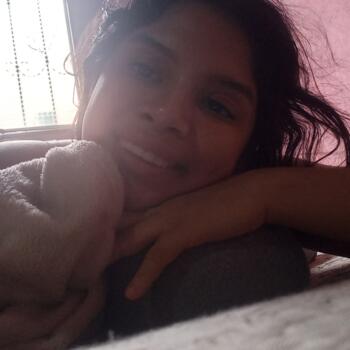 Babá em Manaus: Camila
