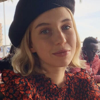 Baby-sitter in Paris: Cecile