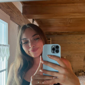 Babysitter in Affoltern am Albis: Corina