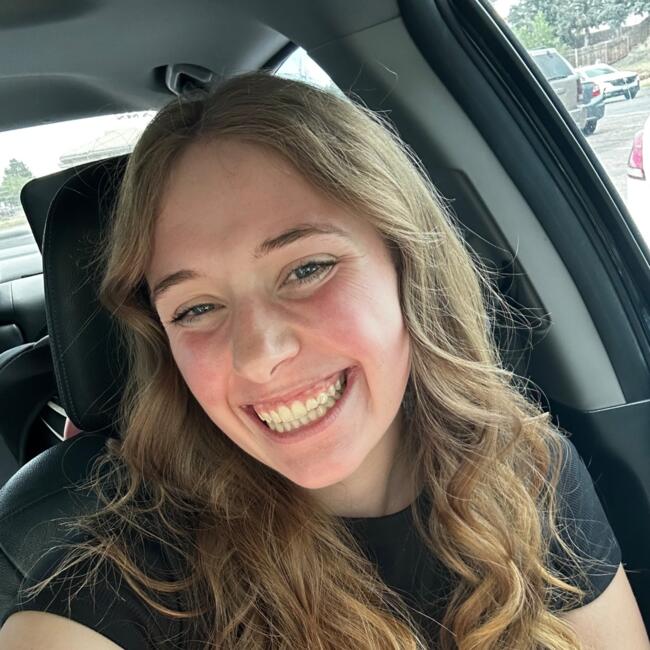 Babysitter in Greeley: Amelia