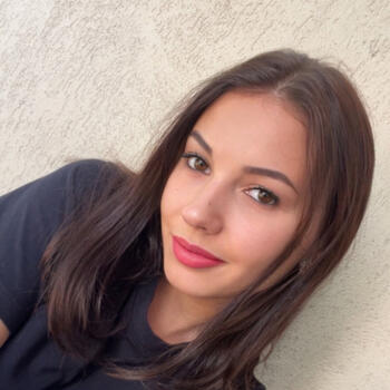 Babysitter in Cluj-Napoca: Nicoleta Sara