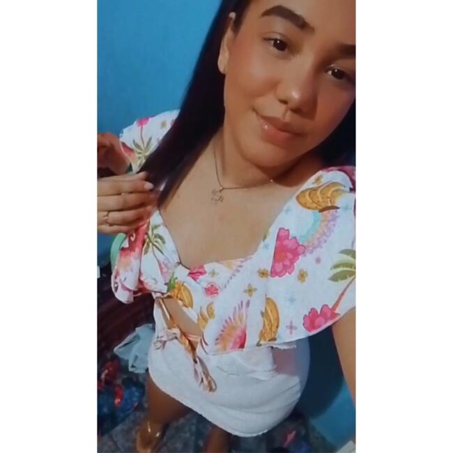 Babysitter in Salvador: Alana