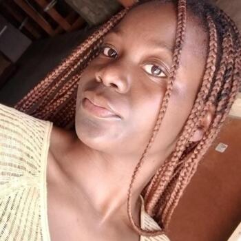 Babysitter in Midrand: Alaina