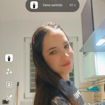 Lavoro per babysitter a Recanati: lavoro per babysitter Eugenia v