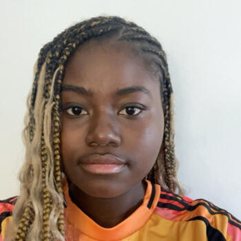 Babysitter in Créteil: Loyce