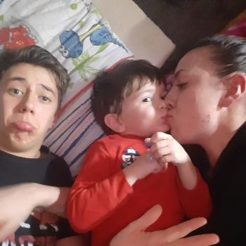 Babysitter Latina: Evelin