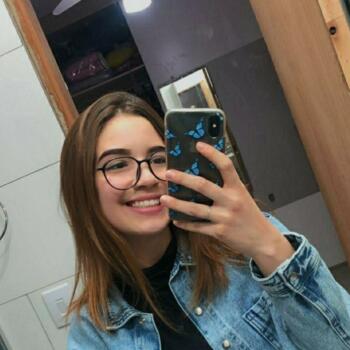 Babysitter in Contagem: Fernanda