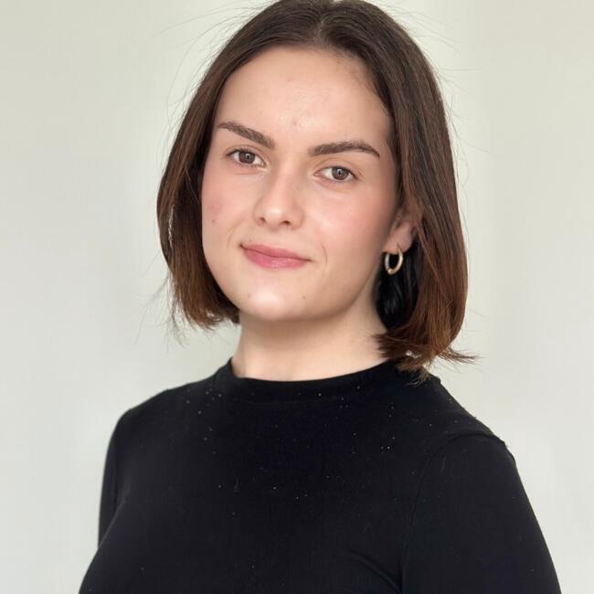 Babysitter in Hilversum: Ela Utku