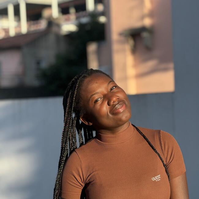 Babysitter in Guimarães: Francelina