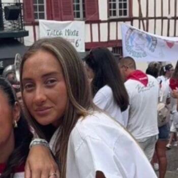 Babysitter in Bayonne: Mallaury