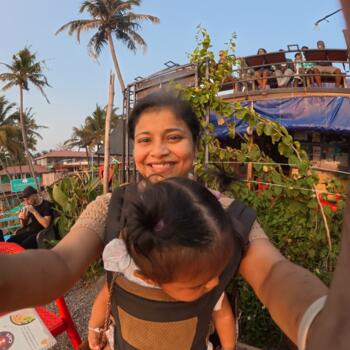 कोच्चि में बेबीसिटिंग की नौकरी: बेबीसिटिंग से जुड़े काम Riha