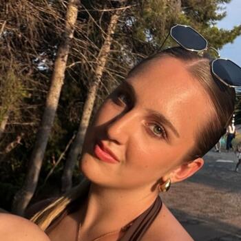 Varuška v Celje: Sara