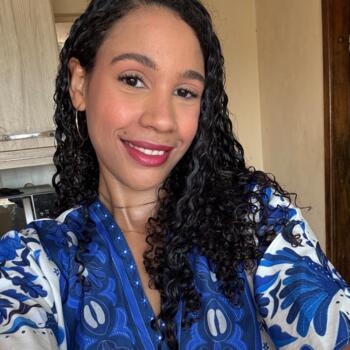 Babysitter in Salvador: Yasmin