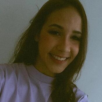 Trabajo de niñera en Maringá: trabajo de niñera Alissa