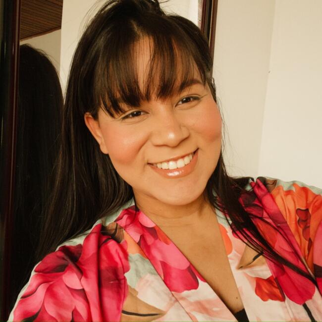 Babysitter in Cuiabá: Verônica Lima