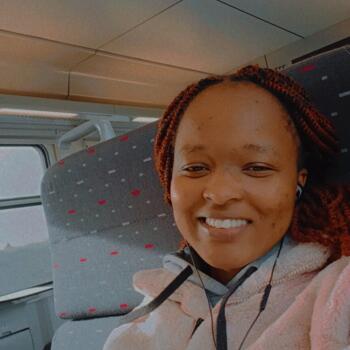 Babysitter in Etterbeek: Teresia