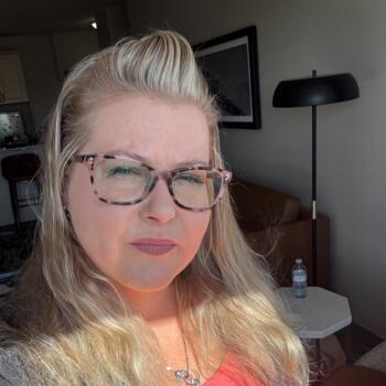 Babysitter in Belleville: Natasha