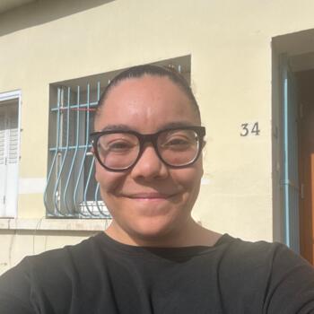 Babysitter in Sathonay-Camp: Imene