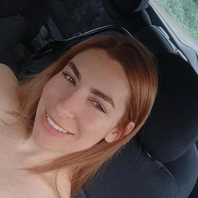 Babysitter in Cambé: Camila