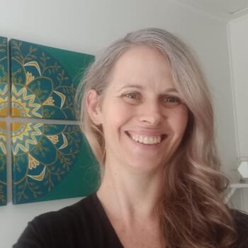 Babysitter in Levin: Debbie
