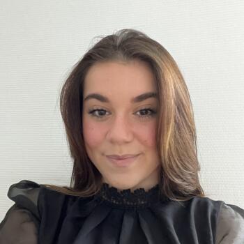Babysitter in Tours: Solene