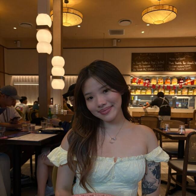Babysitter in Singapore: Shannon