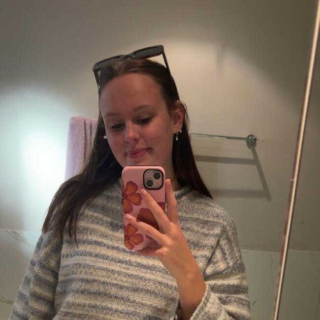 Babysitter in Central Coast: Sharlotte