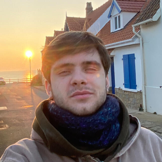 Babysitter in Sint-Martens-Latem: Mikele