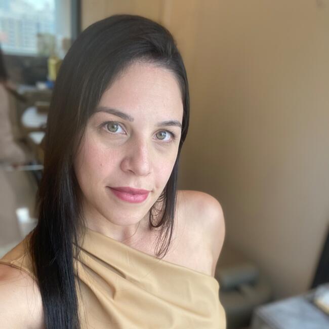 Emprego de babá em Vila Velha: Lays