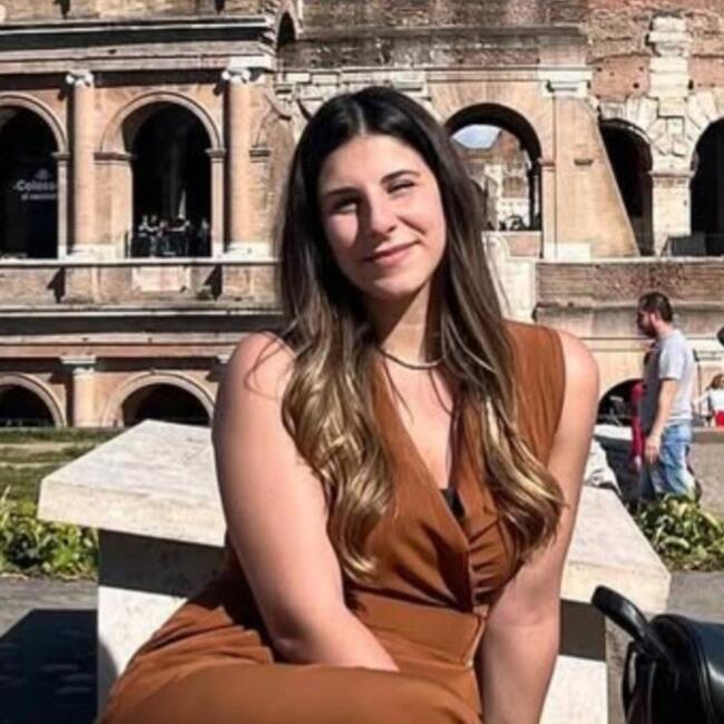 Babysitter a Siracusa: Noemi