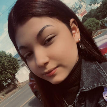 Babysitter in Xaxim: Kauelyn