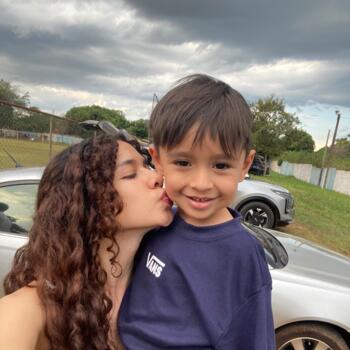 Babysitter in Ciudad del Este: Liz