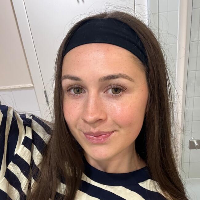 Babysitter in Porirua: Hayley