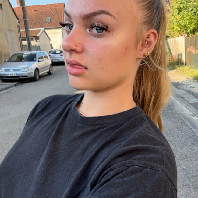 Babysitter in Estissac: Emma