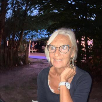 Babysitter in Ottignies-Louvain-la-Neuve: Anne