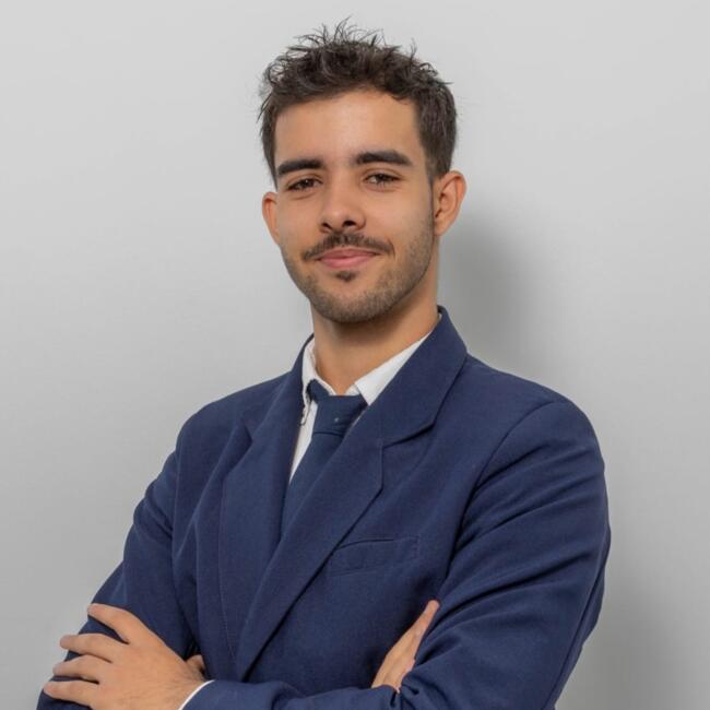 Babysitter em Pedroso (Vila Nova de Gaia): Leonardo