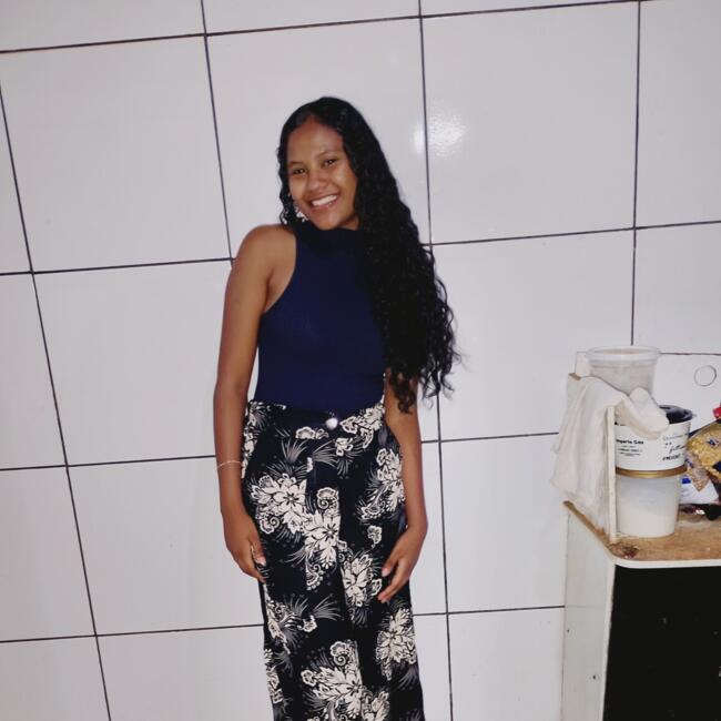 Babysitter in Aparecida de Goiânia: Sara