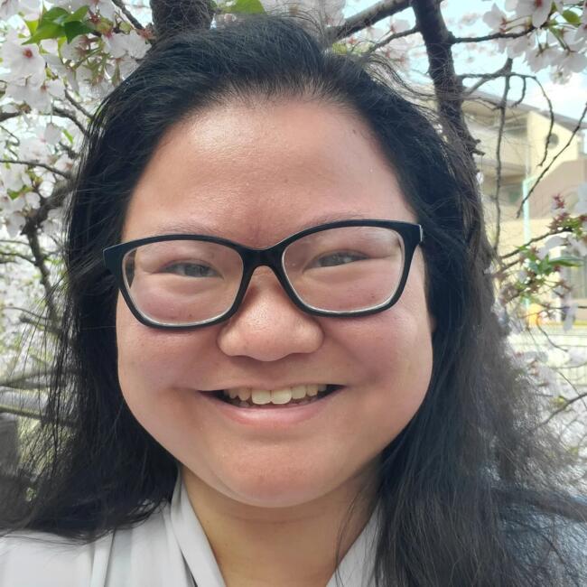 Babysitter in Nagoya: Lucy