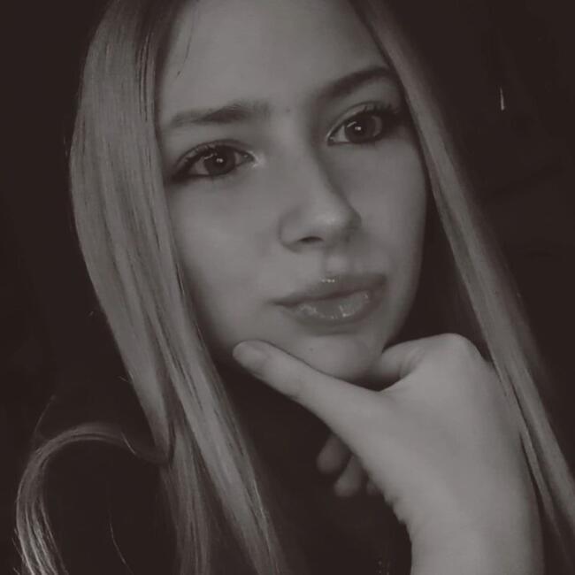 Babysitter in Bonnétable: Solene