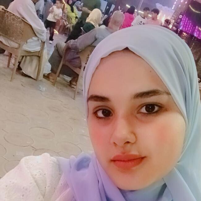 جليسة أطفال في القاهرة: Abla