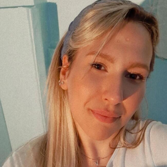 Babysitter a Busto Arsizio: Valeria