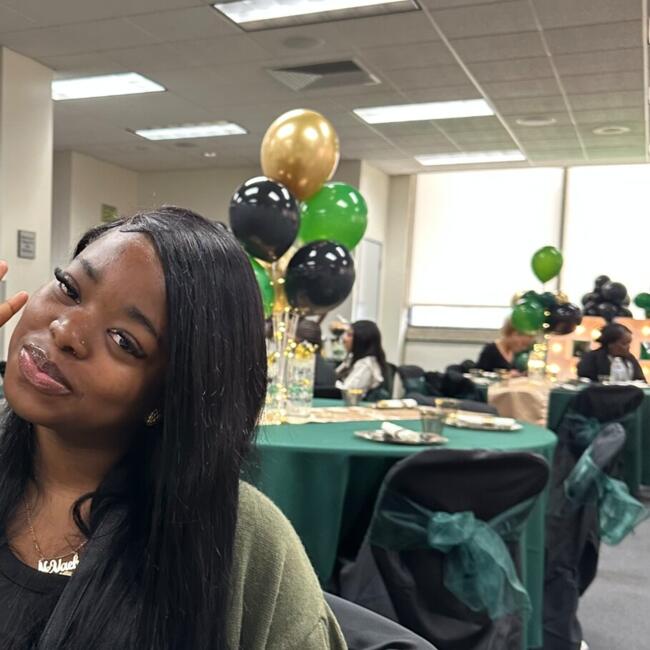 Nanny in La Habra: Ne'vaeh